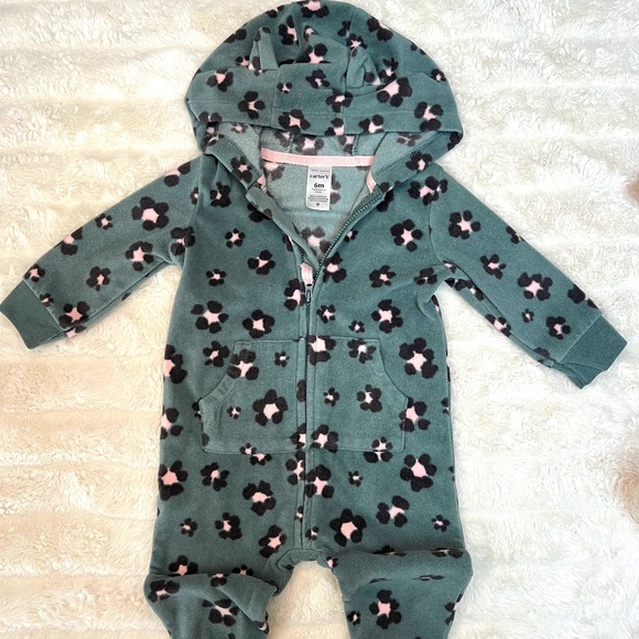 6month Carter’s Soft Fleece Body Suit - Picture 1 of 6